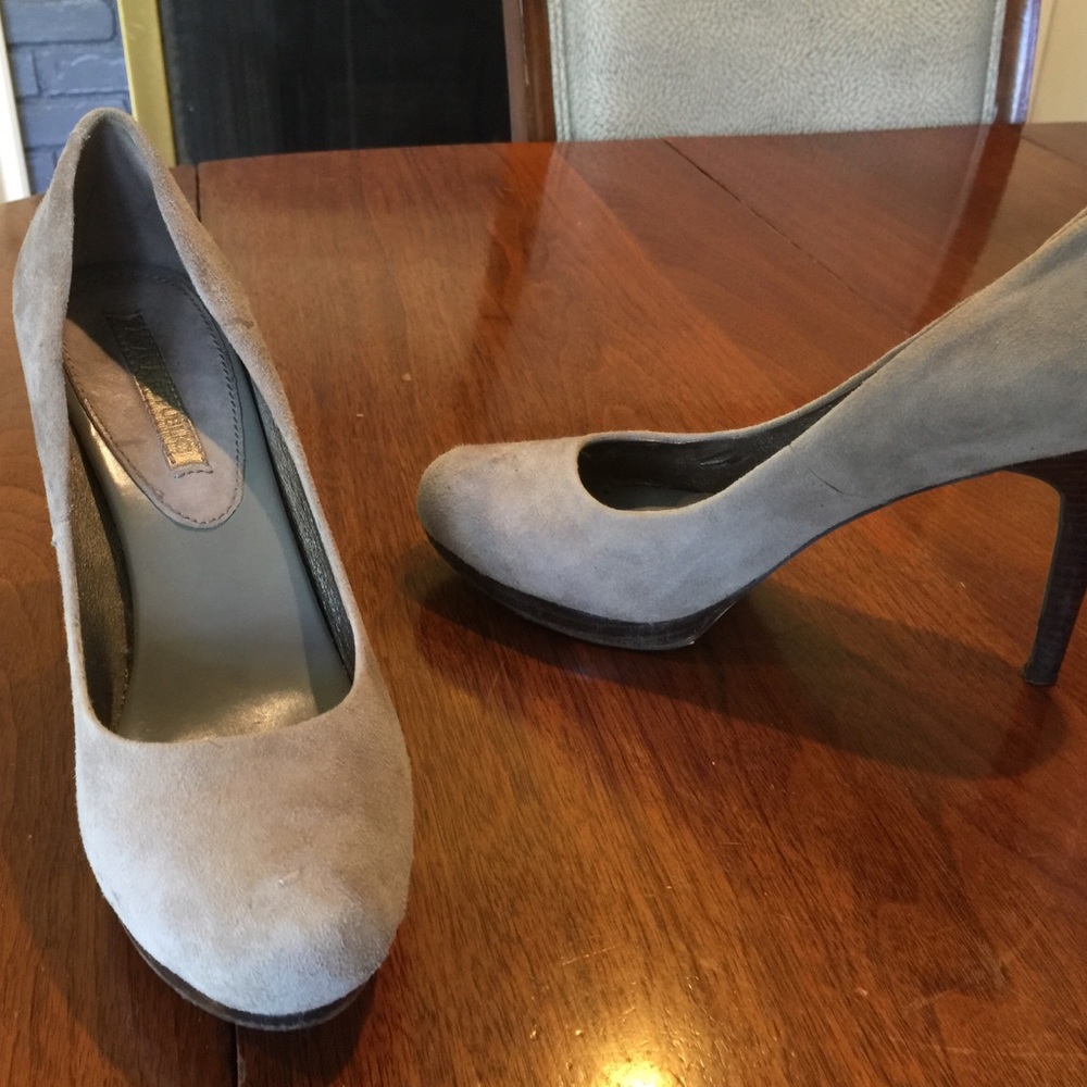 Lightly worn Banana Republic MARITZA pumps